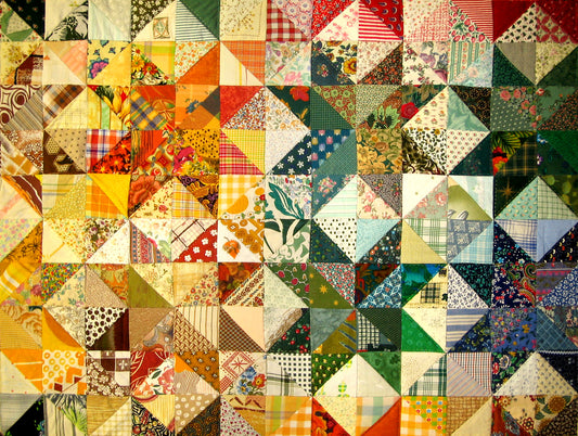 Looking for a dedicated space to indulge in your passion for quilting? You're in luck!  Our quilting studio offers the ideal environment for you to embark on your quilting adventures.